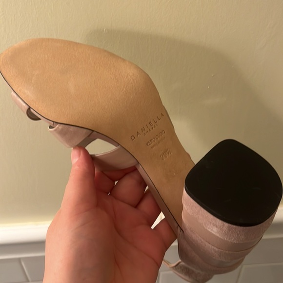 Daniella Shevel dusty Pink, Block heel Suede - size 9 Beautiful shoes - Picture 9 of 11